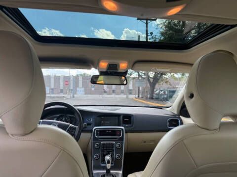 2015 Volvo S60 T5 Platinum