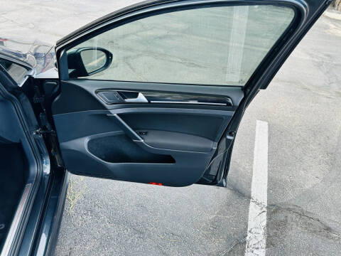 2016 Volkswagen Golf GTI S