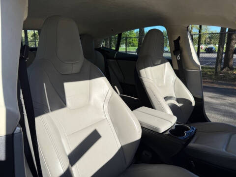 2015 Tesla Model S 70D