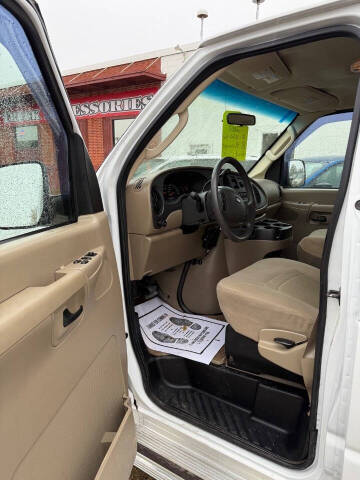 2008 Ford E-Series E-350 SD XLT