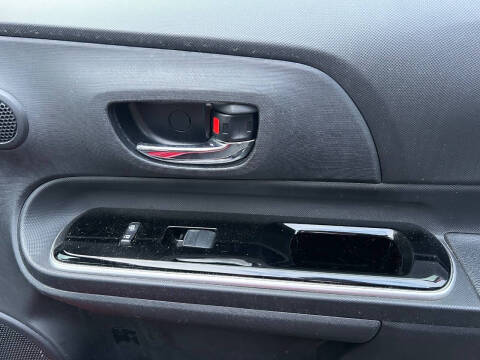 2016 Toyota Prius c Persona Special Edition