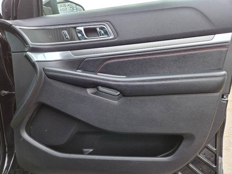 2016 Ford Explorer Sport