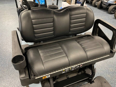 2026 E-Z-GO RXV 4 ST