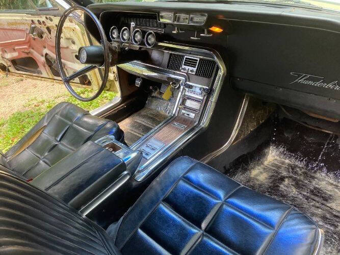 1966 Ford Thunderbird