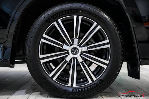 2021 Lexus LX 570 Three-Row