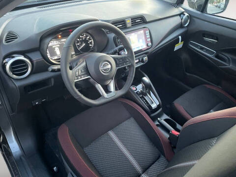 2025 Nissan Versa SR