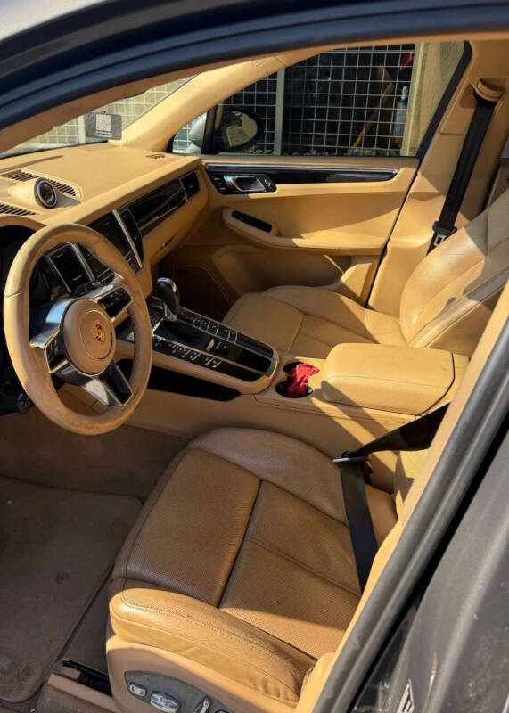 2015 Porsche Macan S