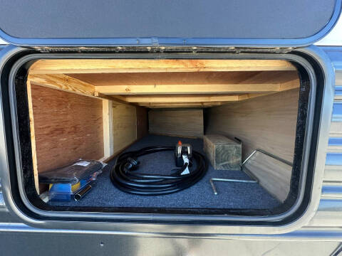 2024 Forest River Wolf Den 262DBH **SALE PENDING