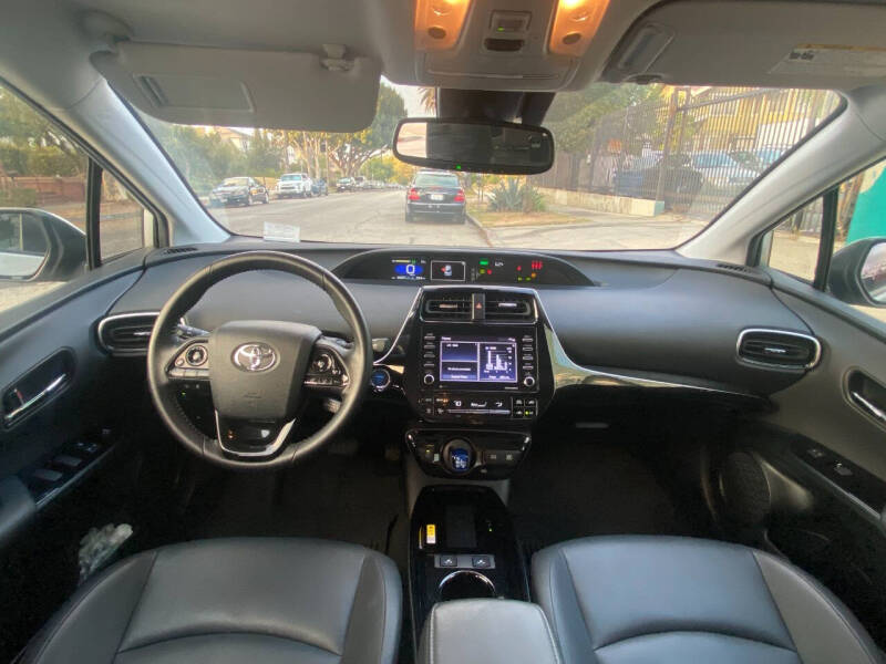 2022 Toyota Prius XLE