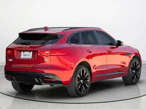 2019 Jaguar F-PACE S