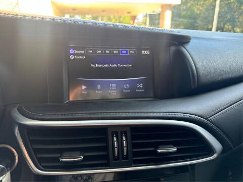 2018 Infiniti QX30 Luxury