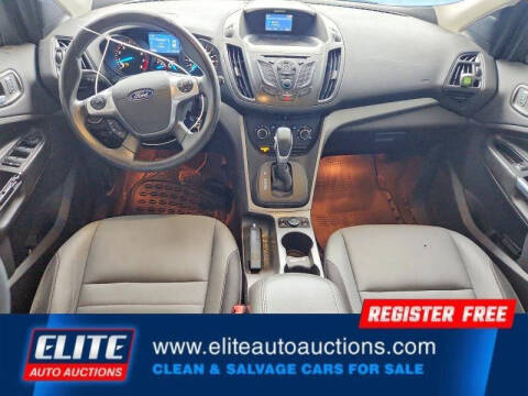 2015 Ford Escape SE