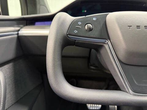 2023 Tesla Model X Plaid