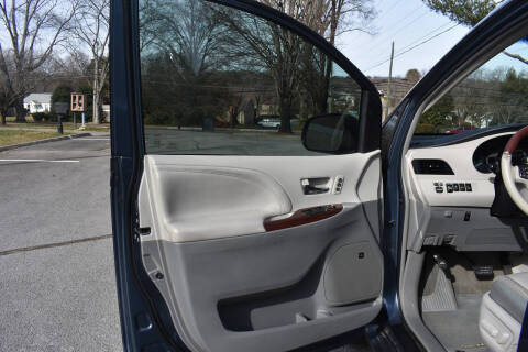 2014 Toyota Sienna Limited 7-Passenger