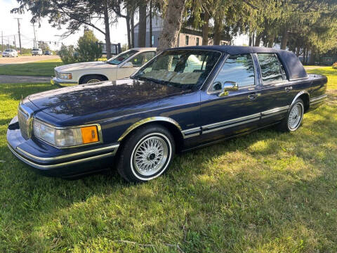 1994 Lincoln Town Car for sale at RP MOTORS in Austintown OH