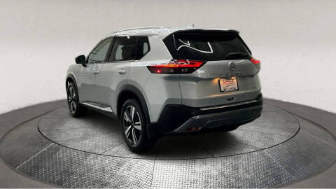 2022 Nissan Rogue SL