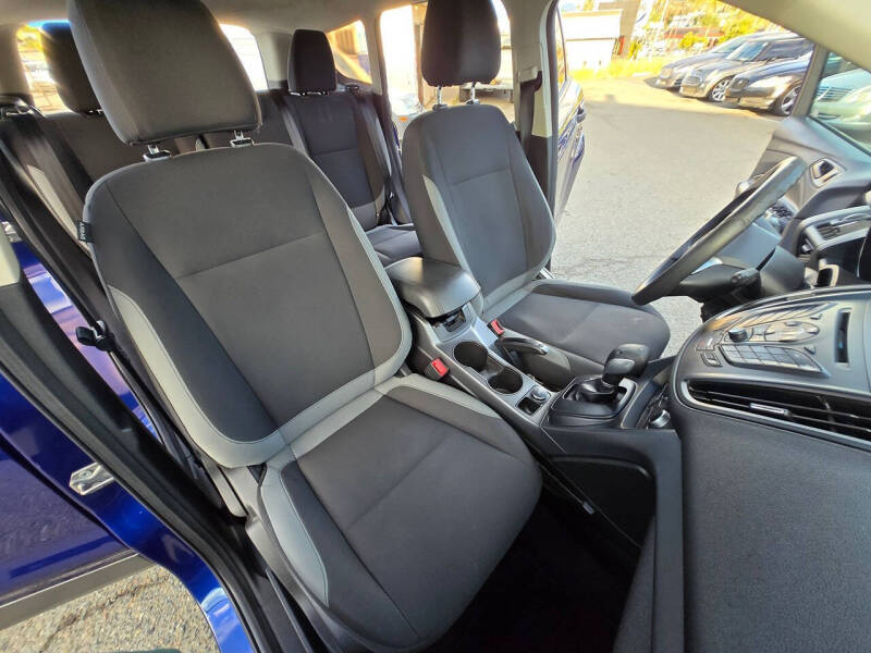 2015 Ford Escape S