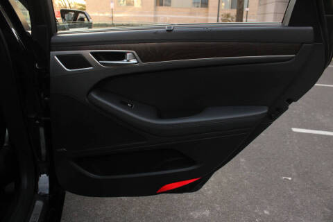 2016 Hyundai Genesis