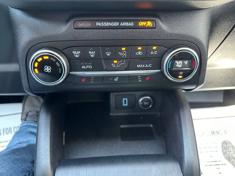 2020 Ford Escape SEL