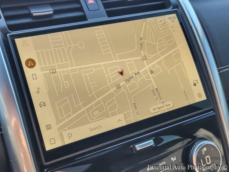 2024 Land Rover Discovery P300 Dynamic SE