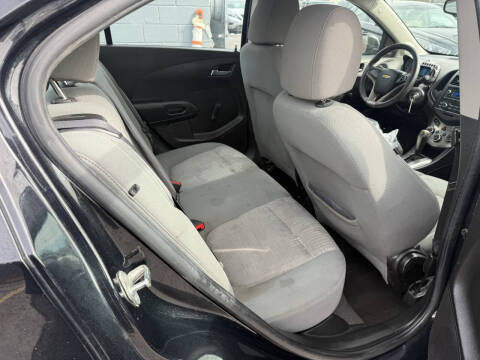 2013 Chevrolet Sonic LS Auto