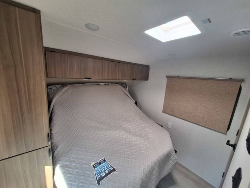 2025 Forest River Salem 26DBUDX