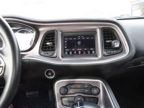 2022 Dodge Challenger SXT