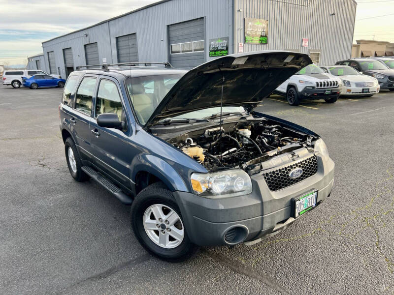 2005 Ford Escape XLS
