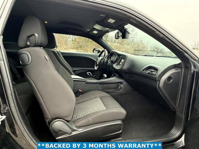 2021 Dodge Challenger SXT