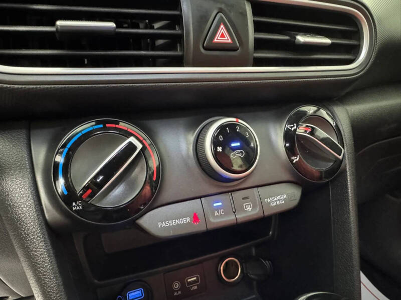2020 Hyundai Kona SEL