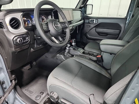 2025 Jeep Gladiator Sport