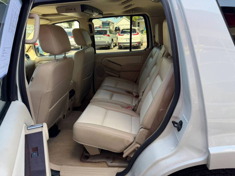 2006 Ford Explorer Limited