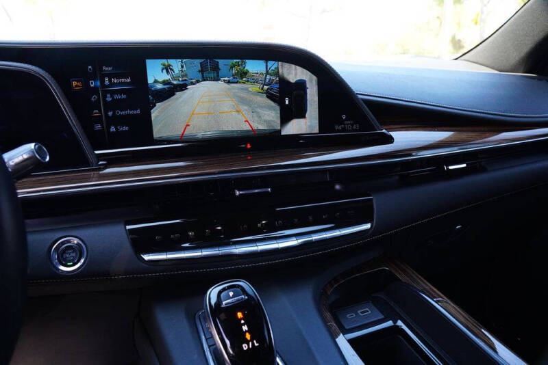 2023 Cadillac Escalade ESV Luxury