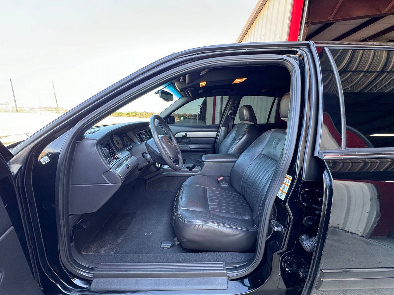 2003 Mercury Marauder for sale at Carnival Car Company in Victoria, TX