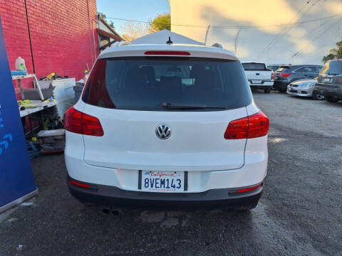 2017 Volkswagen Tiguan 2.0T Wolfsburg Edition