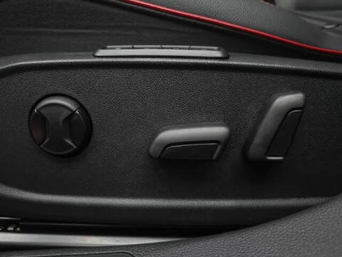 2024 Volkswagen Golf GTI SE