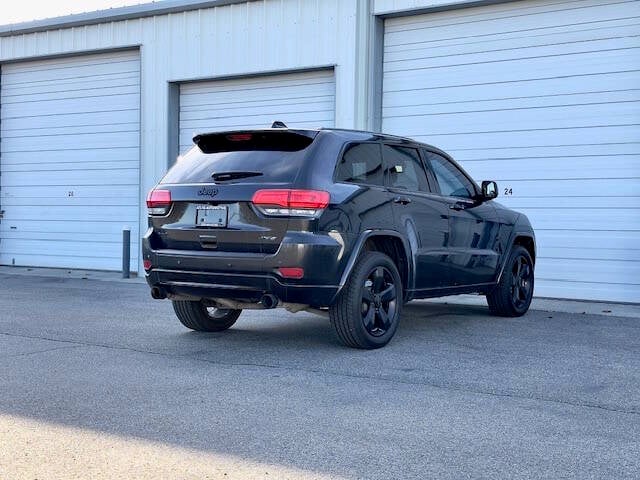 2015 Jeep Grand Cherokee Altitude photo 5