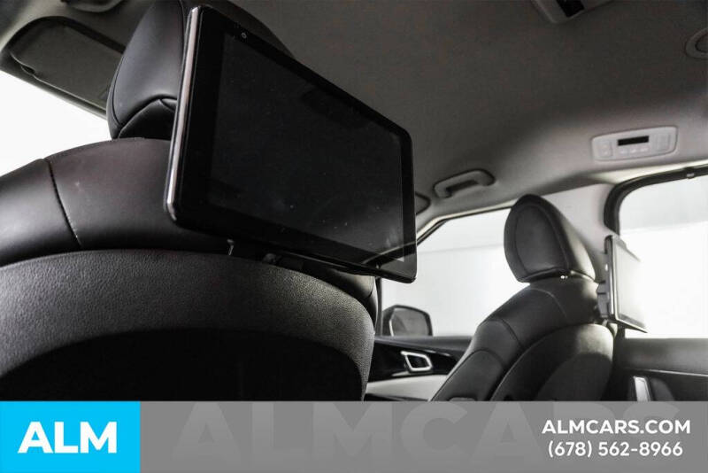 2024 Kia Carnival SX