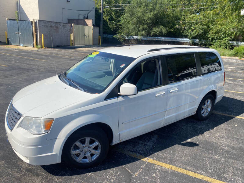 2008 Chrysler Town & Country Touring photo 3