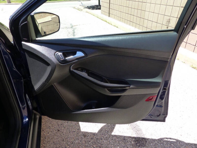 2017 Ford Focus Titanium