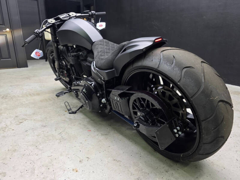 2020 Harley-Davidson Custom