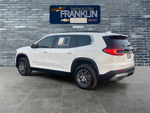 2025 GMC Acadia Elevation