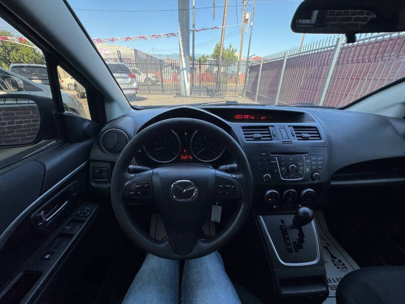2013 Mazda MAZDA5 Sport