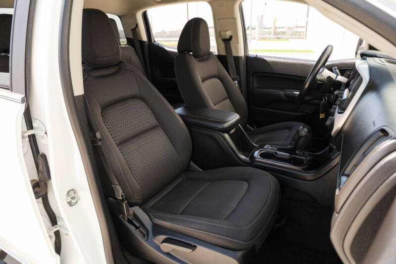 2017 GMC Canyon SLE