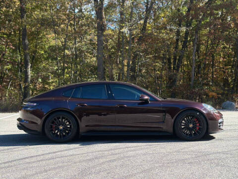 2023 Porsche Panamera GTS