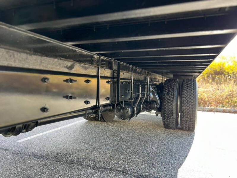 2018 Freightliner M2 106