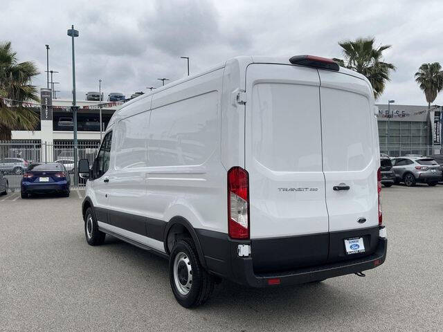 2025 Ford Transit 250