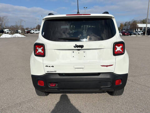 2023 Jeep Renegade Trailhawk