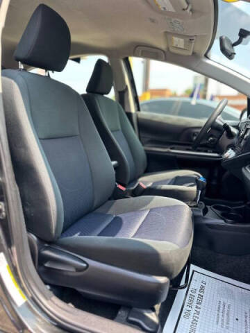 2016 Toyota Prius c