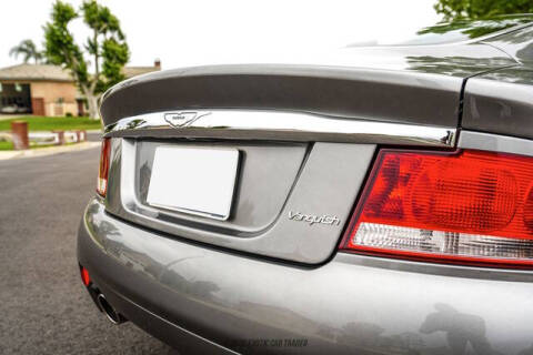 2002 Aston Martin V12 Vanquish